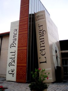 Exposition à la bibliothèque Méjanes sur les colonies françaises
